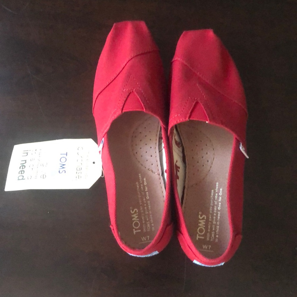 Toms